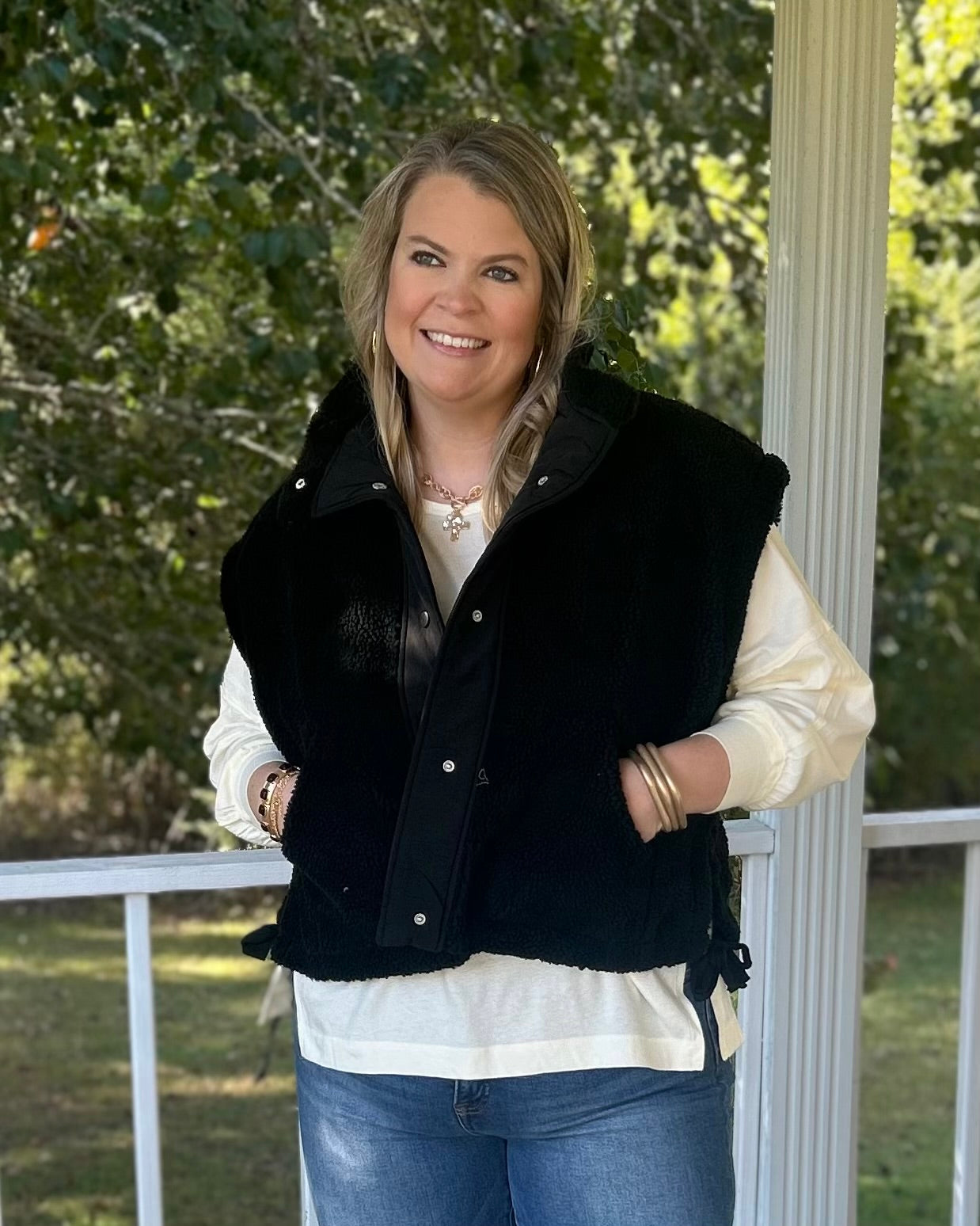 Cozy Mock Neck Sherpa Vest - Black